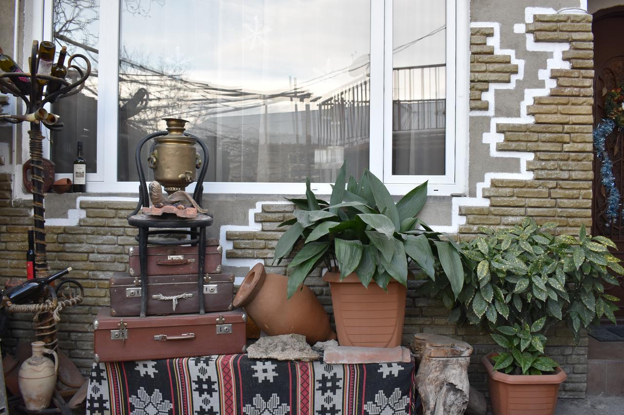טביליסי Lea Guest House מראה חיצוני תמונה